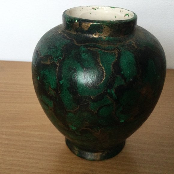 vintage hand painted ceramic small vase green black gold signed R.G 75 - Picture 3 of 8